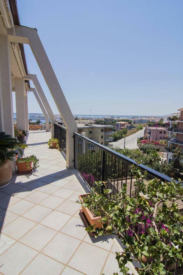 A Casa Di Lia Apartment Сиракуза Екстериор снимка
